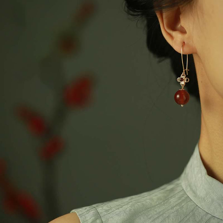 Pendientes de confianza con cuentas de flor de ágata roja de plata de ley 925 con Buddha Stones