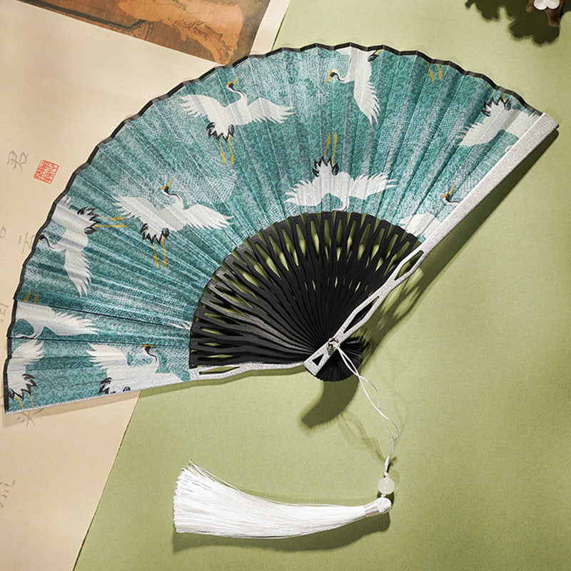 Abanico plegable de bambú de seda de mano con diseño de grulla blanca y azul vintage de Buddha Stones