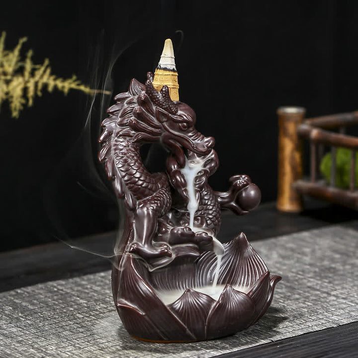 Decoración de quemador de incienso de cerámica con protección de fuerza y patrón de loto de dragón