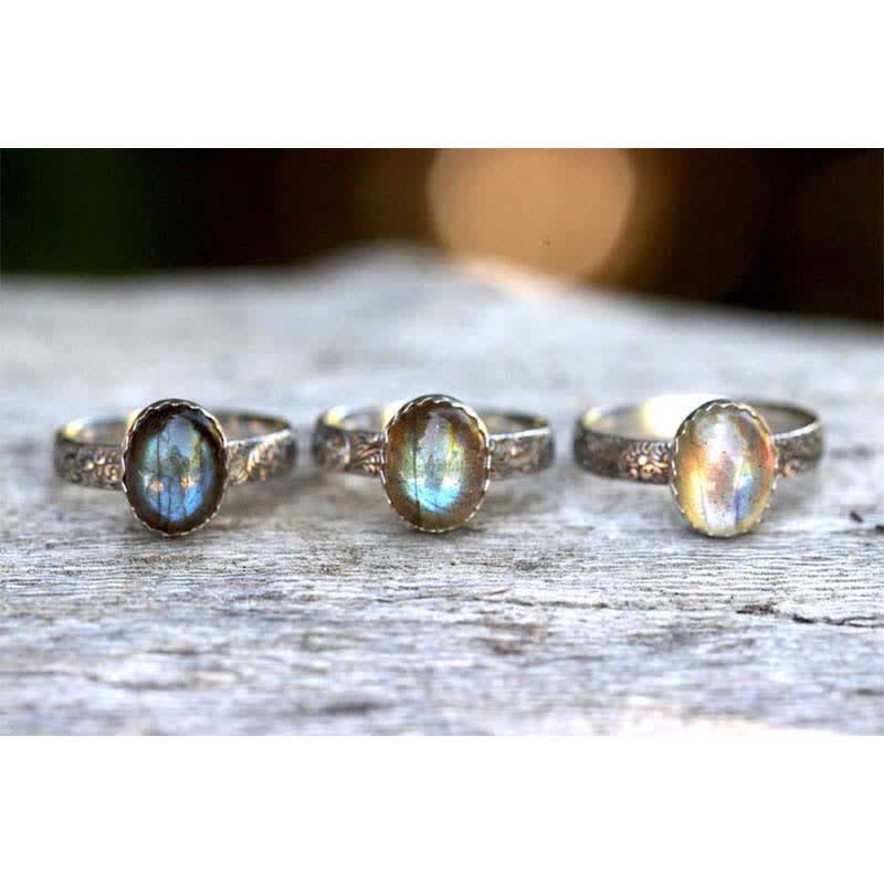 Anillo de amor con cristal de piedra lunar