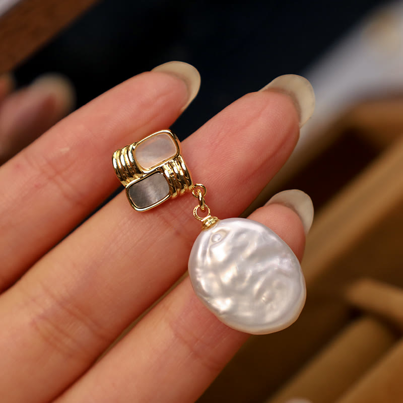 Pendientes colgantes curativos de perlas barrocas naturales de oro chapado en cobre con postes de plata de ley 925 con Buddha Stones