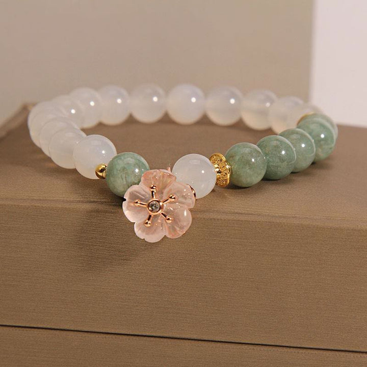 Pulsera de protección de la suerte con dije de flor de jade de ágata blanca con Buddha Stones