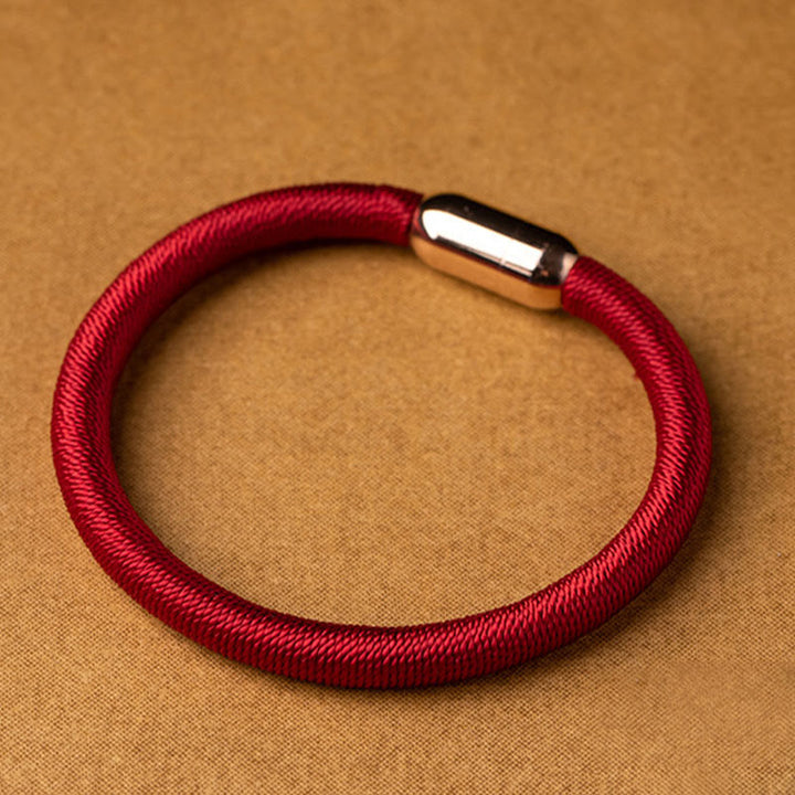 Pulsera trenzada con hebilla magnética hecha a mano con nudo King Kong tibetano de Buddha Stones