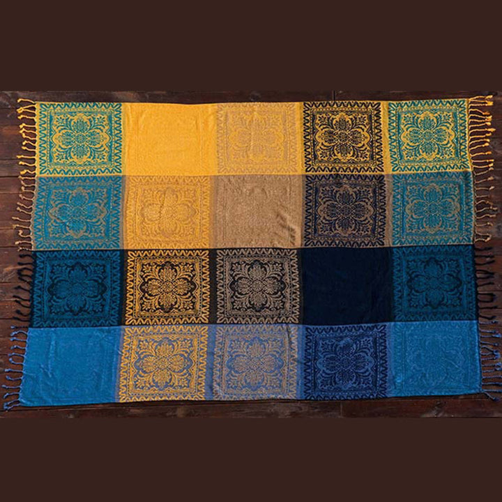 Manta acogedora teñida a mano con estampado de flores coloridas tibetanas de Buddha Stones