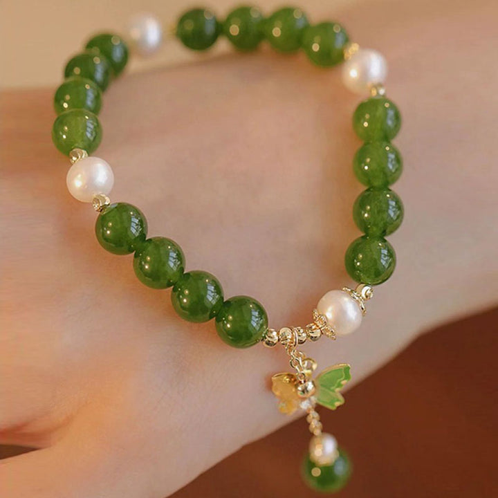 Pulsera de fuerza de coraje de mariposa con perlas de calcedonia verde natural de Buddha Stones