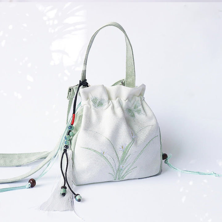 Bolso de hombro de lona con flores bordadas hechas a mano con Buddha Stones - Hierba verde y blanca de 20 x 20 cm. - image 0