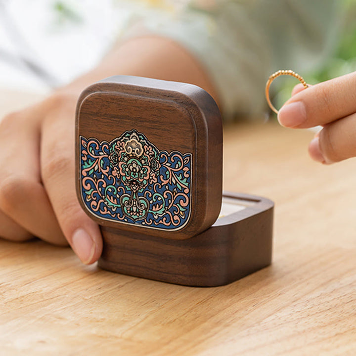 Caja de regalo de madera de hoja de caja de almacenamiento de joyería de anillo de madera de nogal negro hecha a mano Retro