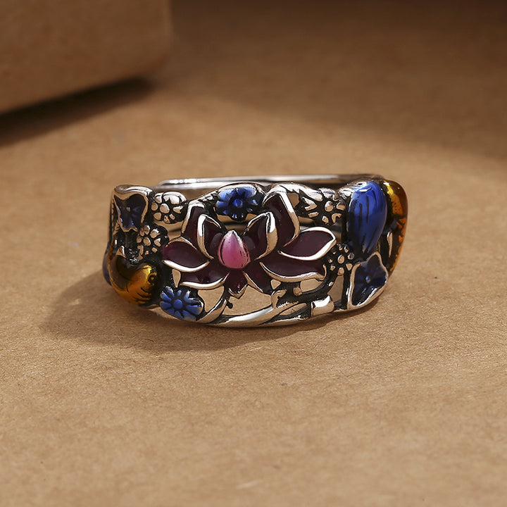 Anillo de riqueza de la suerte con diseño de hojas de flor de loto y peces Koi de Buddha Stones