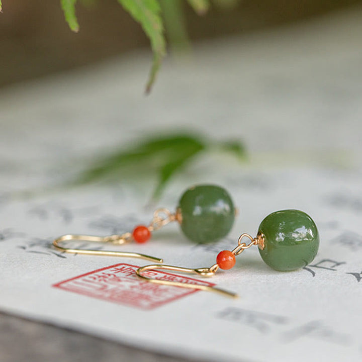 Pendientes Buddha Stones chapados en oro de 14 quilates, jade hetiano y ágata roja