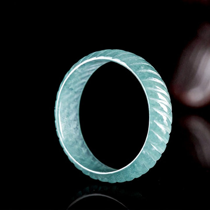 Buddha Stones Anillo de poder con escamas de dragón de jade translúcido - image 1