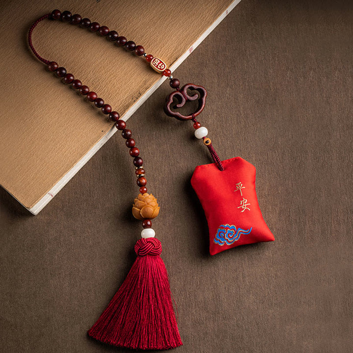 Buddha Stones tibetanas, hoja pequeña, sándalo rojo, loto, cinabrio, bolsita de protección, borla, decoración colgante para coche