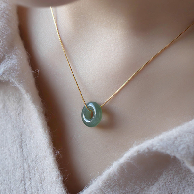 Buddha Stones Natural redondo Jade paz hebilla suerte abundancia collar colgante