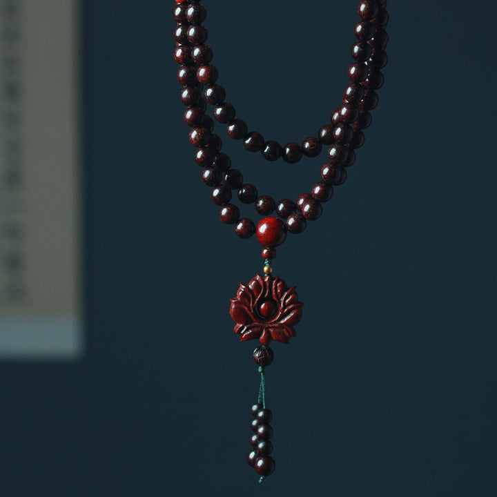 Pulsera de equilibrio Mala de loto de sándalo rojo de hoja pequeña tibetana con Buddha Stones