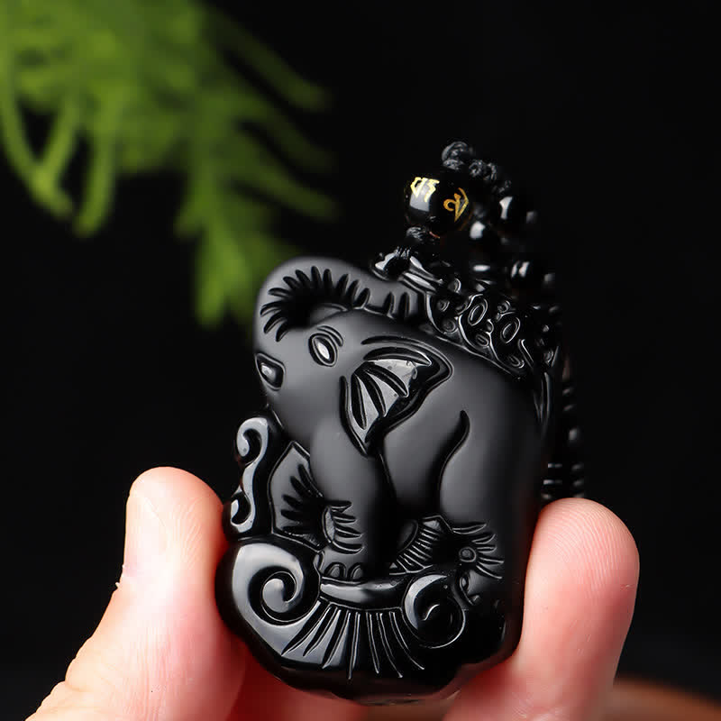 Llavero con colgante de collar de cadena de protección de elefante de obsidiana negra