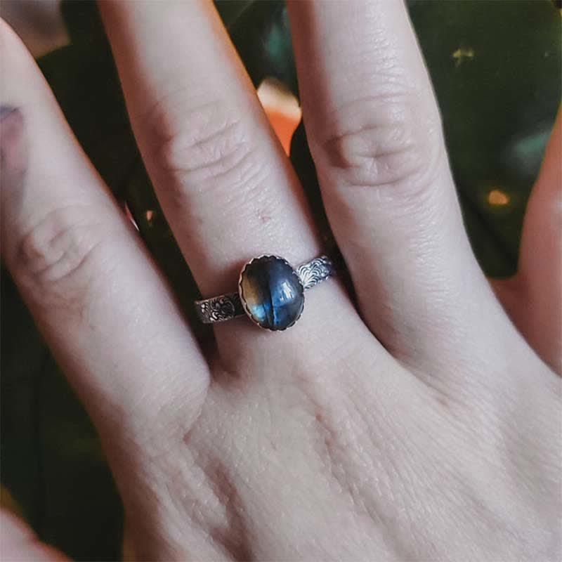 Anillo de amor con cristal de piedra lunar