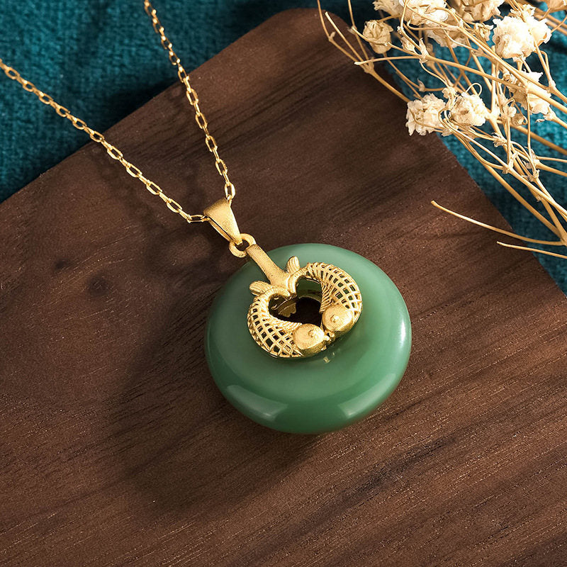 Colgante de collar de la suerte de pez koi de jade cian con Buddha Stones - image 2