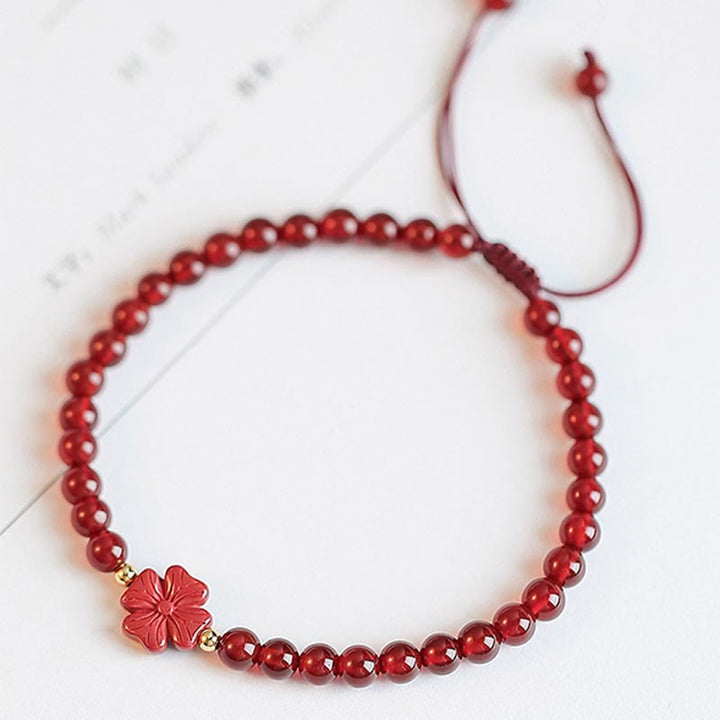 Pulsera de hilo de confianza con estrella de trébol de cuatro hojas con nudo sin fin de ágata roja Natural