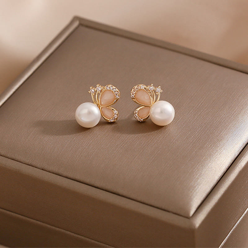 Pendientes de tuerca con forma de mariposa y perlas de oro de 18 quilates con Buddha Stones