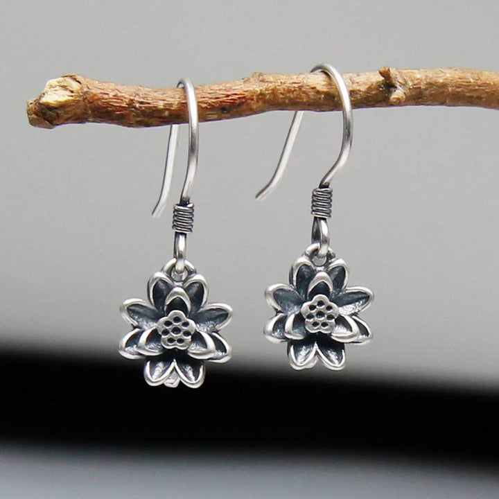 Pendientes de iluminación de flor de loto de plata de ley 925 con Buddha Stones