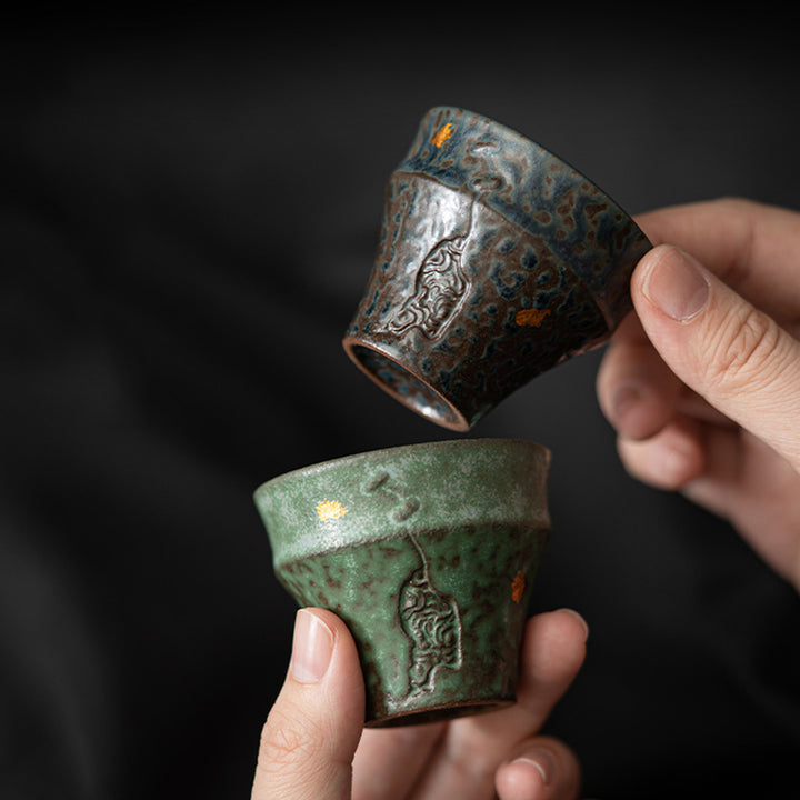 Taza de té de cerámica de estilo vintage pequeña con Buddha Stones, taza de té Kung Fu de 50ml