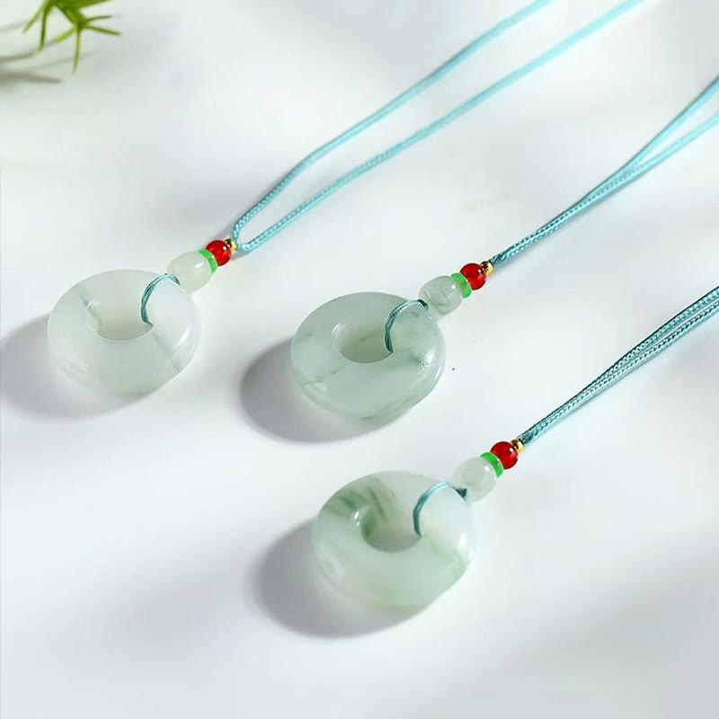 Colgante de collar de prosperidad con hebilla de paz de jade natural con Buddha Stones
