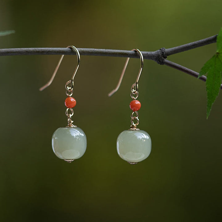 Pendientes Buddha Stones chapados en oro de 14 quilates, jade hetiano y ágata roja