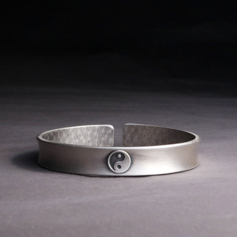 Pulsera de armonía de equilibrio de nubes propicias Yin Yang de plata de ley 999 con Buddha Stones