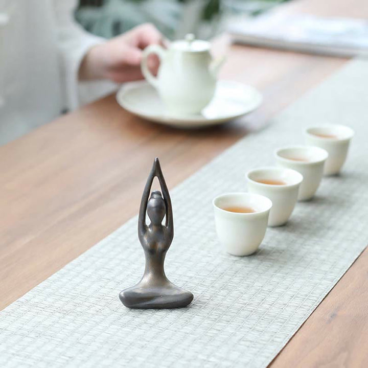 Decoración espiritual de la escultura de la estatuilla de la cerámica del ejercicio de la meditación del yoga abstracto