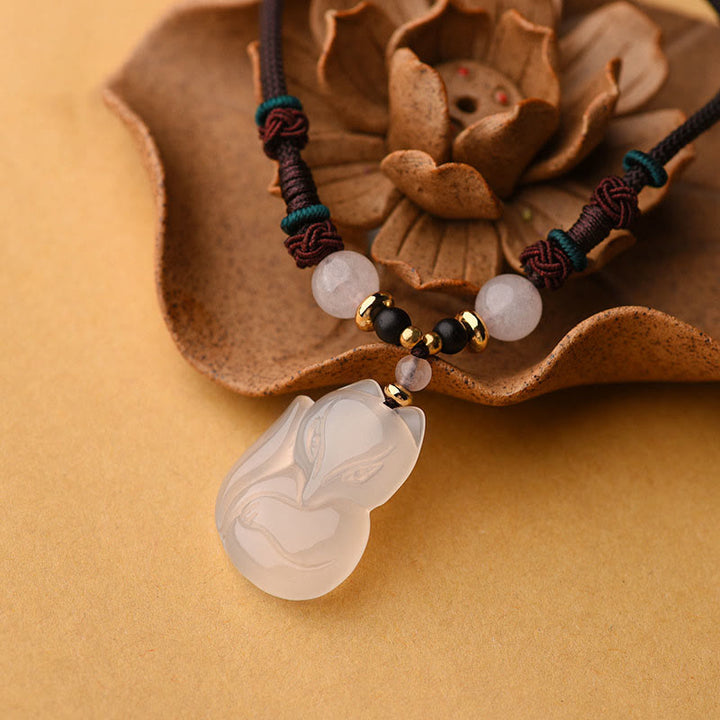 Collar con colgante de cadena de armonía con cuentas de cristal rosa de zorro de calcedonia con Buddha Stones - image 1
