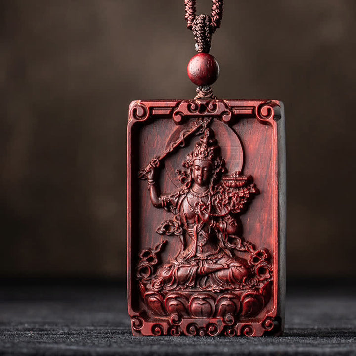 Colgante de collar de protección de sándalo rojo de hoja pequeña de Buda natal del zodiaco chino