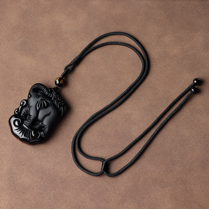 Llavero con colgante de collar de cadena de protección de elefante de obsidiana negra