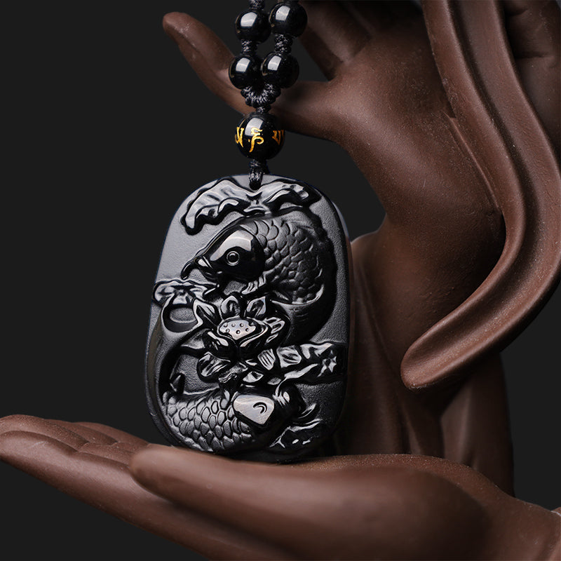 Colgante de collar con cuentas de fuerza de loto de pez Koi de obsidiana negra natural con Buddha Stones