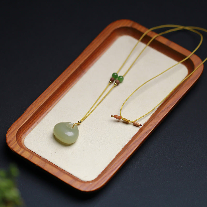 Colgante de collar de cadena de prosperidad con patrón de bolsa pequeña de jade hetiano natural