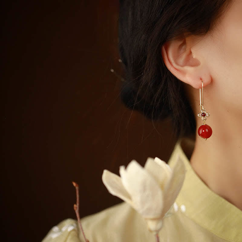 Pendientes de confianza con cuentas de flor de ágata roja de plata de ley 925 con Buddha Stones