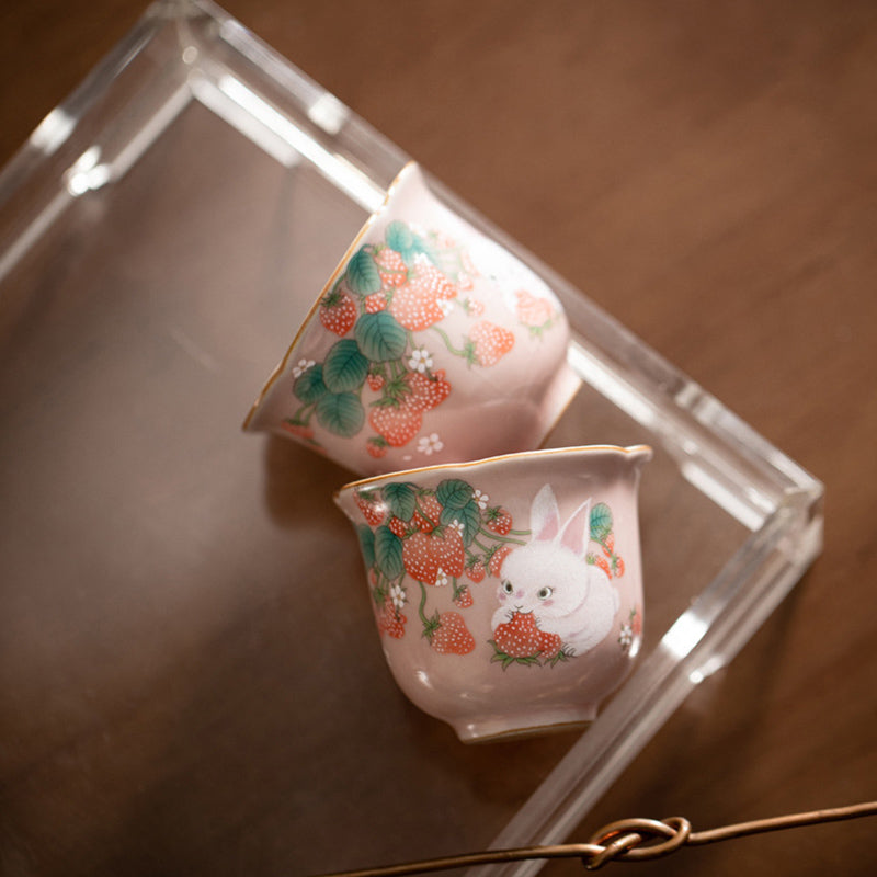 Taza de té de cerámica con diseño de flor de conejo y fresa, Buddha Stones, taza de té de Kung Fu, 55ml