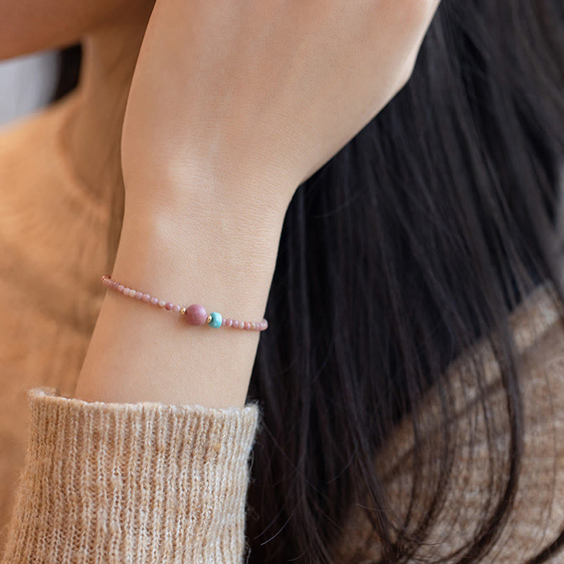 Pulsera de cadena de energía amorosa de rodonita natural chapada en oro de 14 quilates con Buddha Stones
