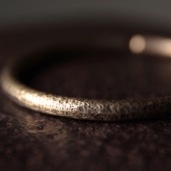 Brazalete ajustable con equilibrio de cobre y diseño rústico de Buddha Stones