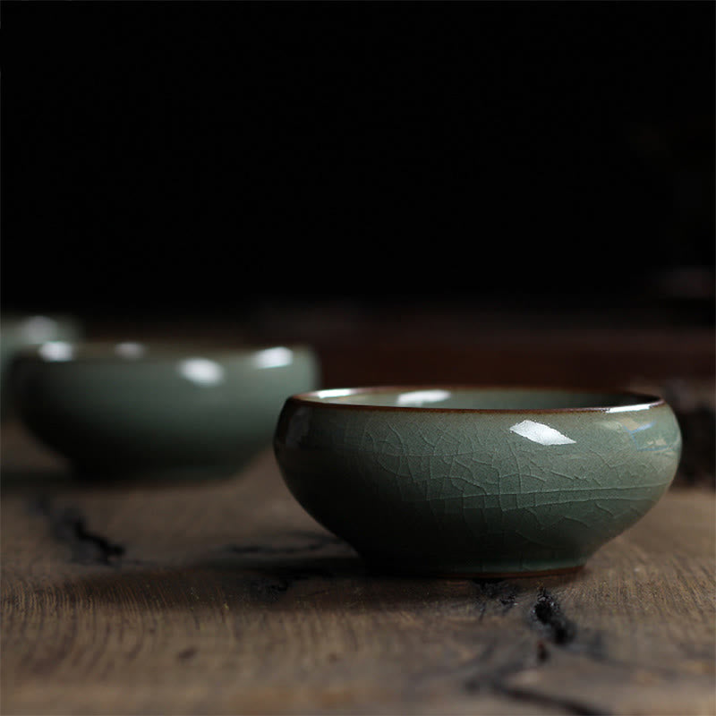 Taza de té de cerámica con forma de pez koi de colores y Buddha Stones - image 2