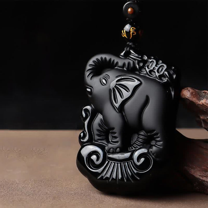 Llavero con colgante de collar de cadena de protección de elefante de obsidiana negra