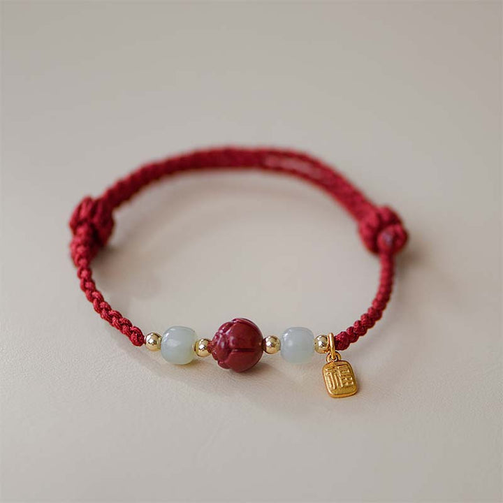 Pulsera de tejido de hilo rojo tranquilo con loto de jade y cinabrio de Buddha Stones