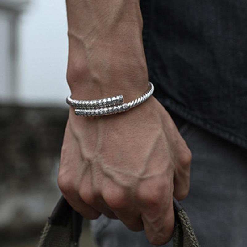 Pulsera con dijes de cobre blanco Sutra de corazón tibetano con Buddha Stones