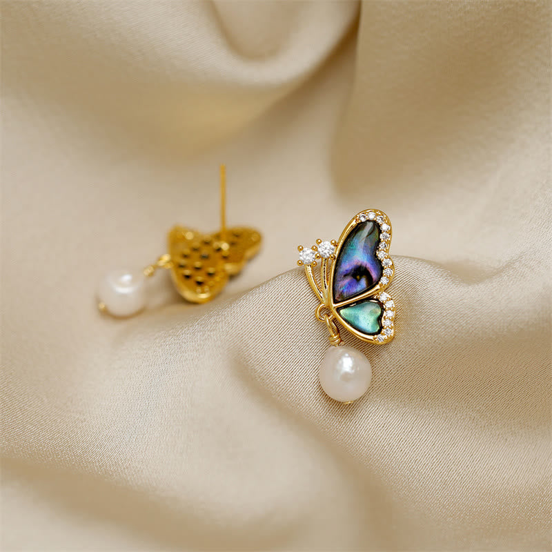 Pendientes De Botón De Amor De Mariposa Con Perlas De Cobre Chapados En Oro De 18 Quilates De Buddha Stones