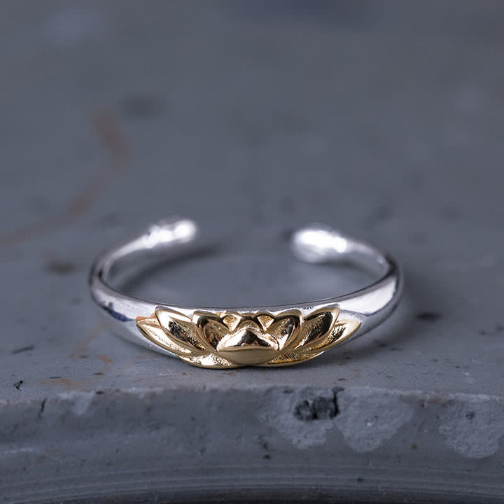 Anillo Nuevo Comienzo de Flor de Loto de Plata de Ley 925 con Buddha Stones