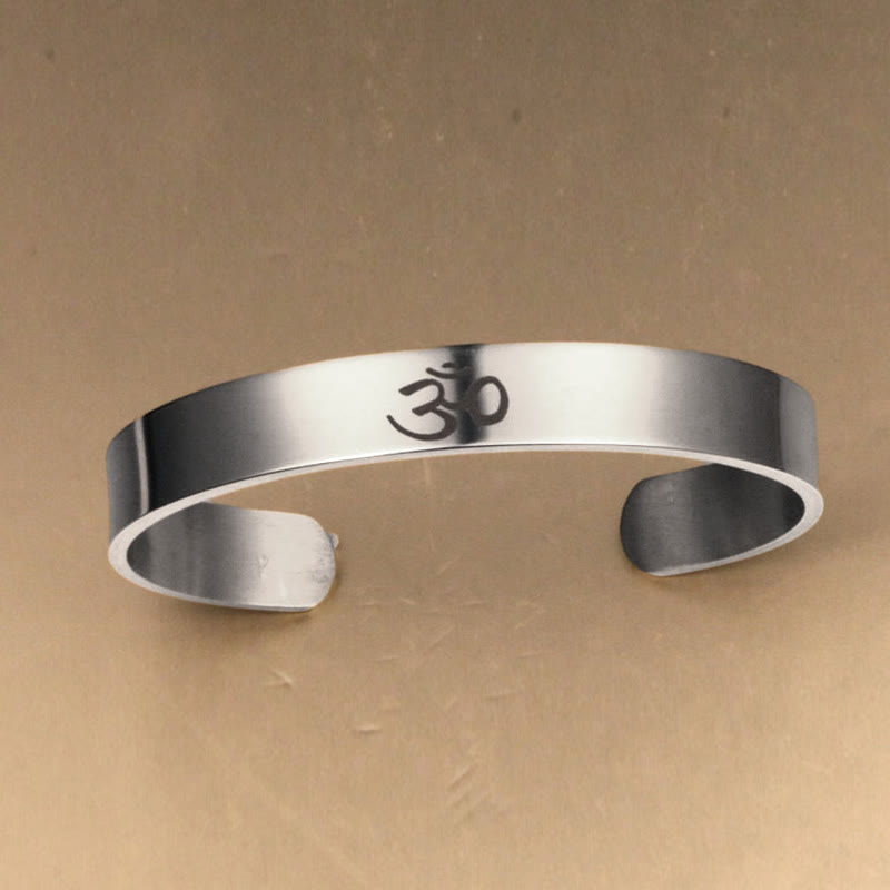 Brazalete con símbolo OM tibetano de Buddha Stones , brazalete de atención plena