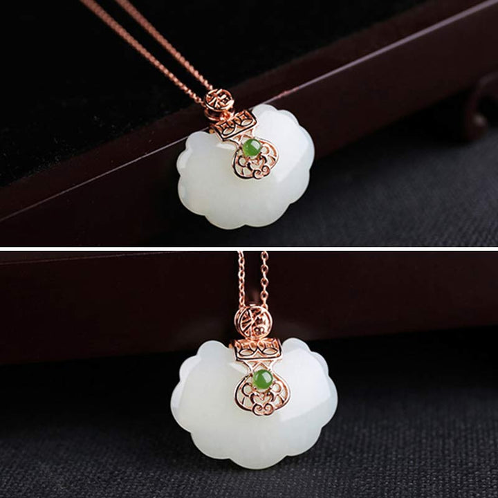 Colgante de cadena de collar de felicidad de bendición de jade blanco de plata de ley 925