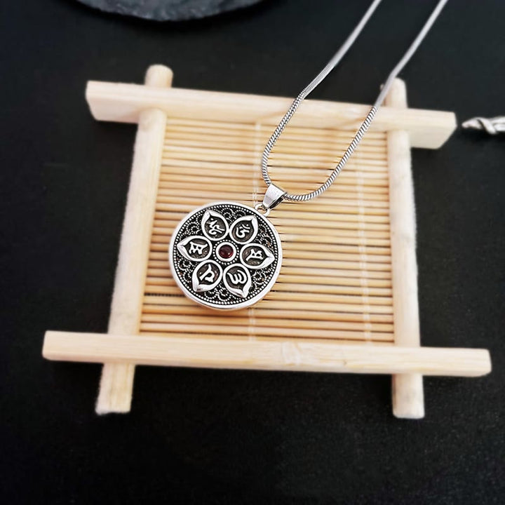 Collar con colgante de pureza de Om Mani Padme Hum tibetano con Buddha Stones - image 5