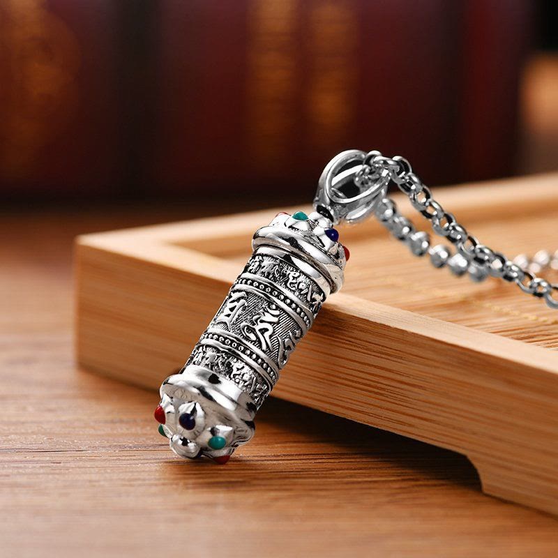 Colgante de collar de enfoque Om Mani Padme Hum tibetano con Buddha Stones - image 1