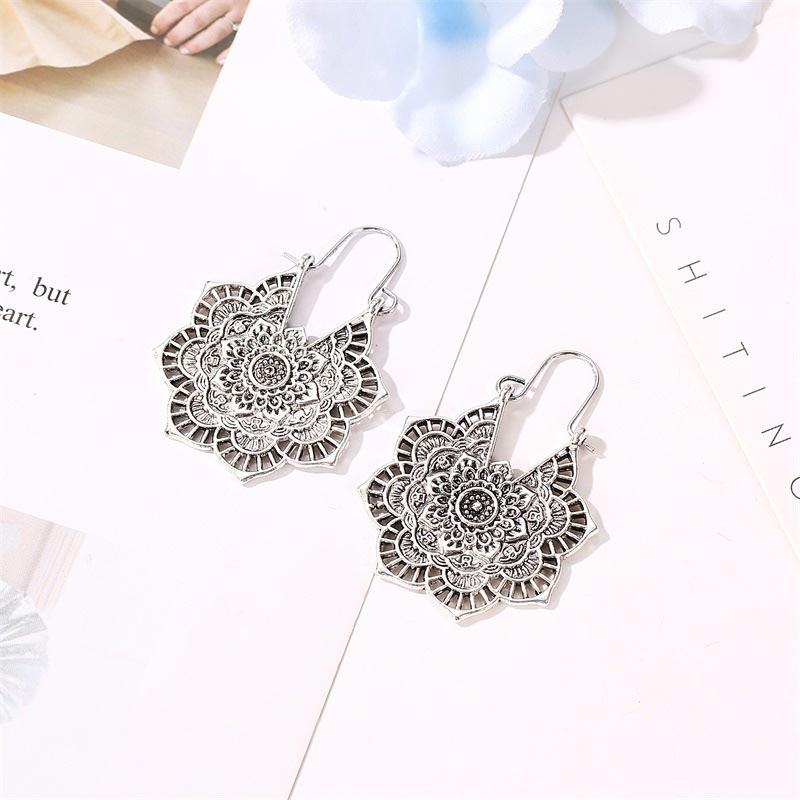 Pendientes colgantes de cobre con grabado de loto tibetano y Buddha Stones - image 7