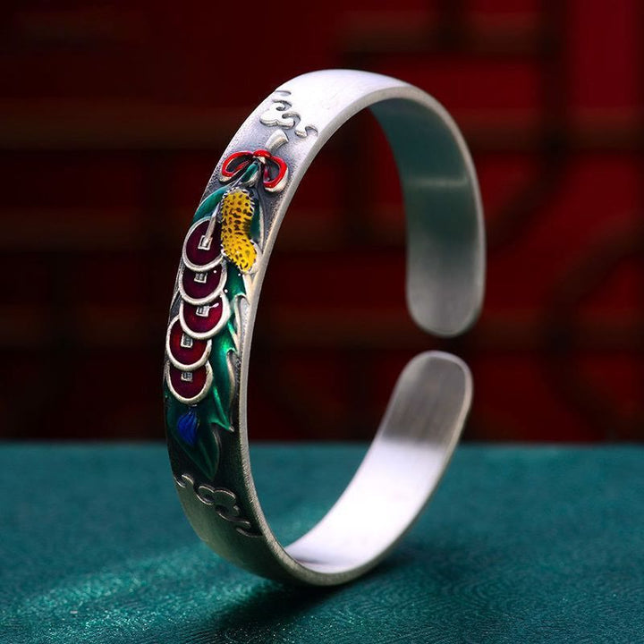 Brazalete de pulsera de riqueza de maní con cinco monedas de emperador Feng Shui de Buddha Stones