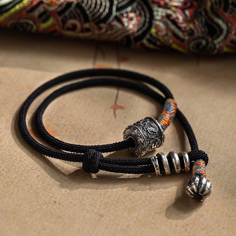 Pulsera de doble envoltura con amuleto tallado Om Mani Padme Hum tibetano con Buddha Stones